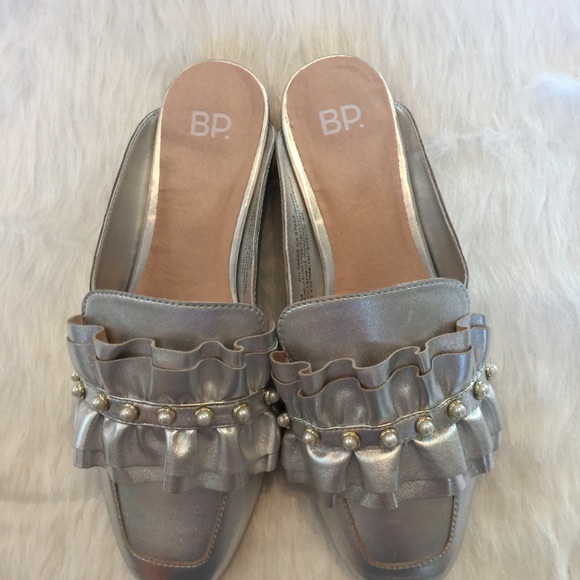 BP.
Mandy Ruffle Loafer Mule - Picture 6 of 9